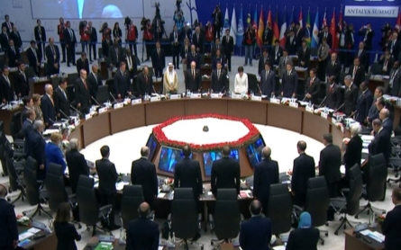 Paris violence, ISIL dominate G-20 summit agenda